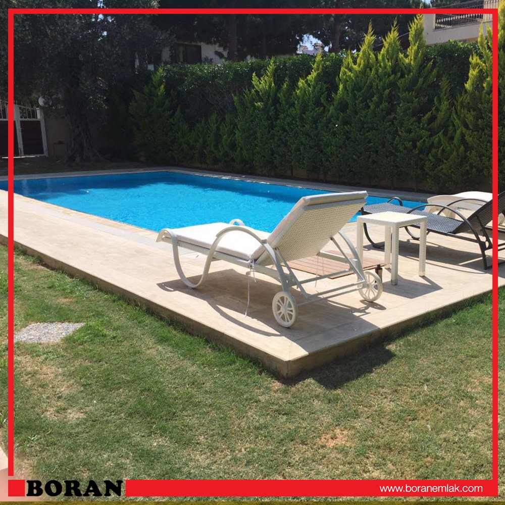 #Çeşme #Ilıca’da müstakil ev konforunu yaşamak için Boran #Alaçatı temsilcimizle iletişime geçin! 
bit.ly/2e2cAQ1