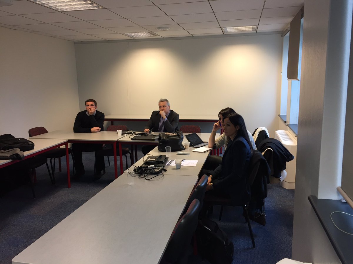 PRodriguez63's tweet photo. C'est parti pour le déploiement de l'iPad Pro sur le site de Lyon #AXAbanque #Digital #iNov2 https://t.co/pW6MucPbFM