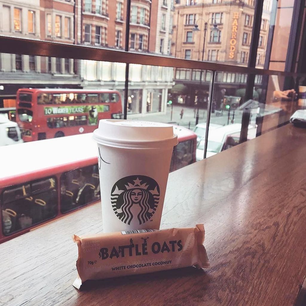 BattleBitesuk's tweet photo. we see you #harrods - looking down on us 😒😝
#battleoats #proteinpacked #glutenfree #snacka… https://t.co/moH1nLhCnB https://t.co/D7vD2638BN