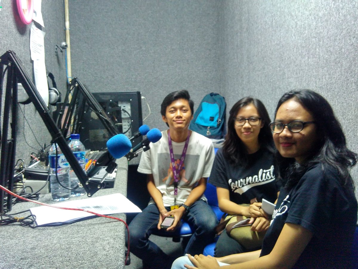 Siang moestners, siang ini FYI @hampratama  ditemani oleh <a href="/DNI_info/">DINAMIKA NEW IMAGE</a> wuuuuuu......