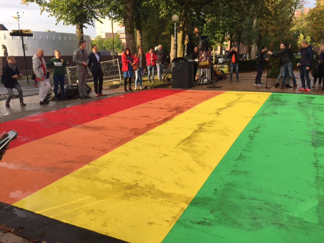 It's out there alle kleuren, soorten en maten! iedereen is Groning&amp;!! #groningen #regenboogpad #diversity