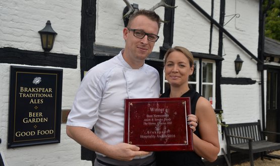 Jamie_p9's tweet image. Couple who run @TheHornsCH in #CraziesHill scoop brewery award &amp;gt; bit.ly/2dsDLOB. @henleystandard