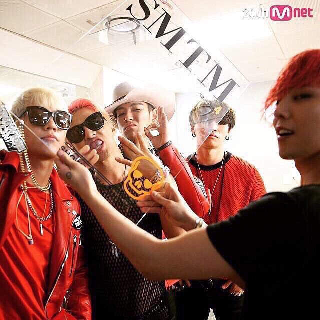tktktk217tktktk's tweet photo. ジヨンよりAllペンです🔝🐉🌞👼🐼💓💓💓
#twitter上にいるBIGBANGぺん全員と繋がるのが密かな夢だったりするのでとりあえずこれを見たBBペンさんはrtもしくはフォローしていただけると全力でフォローしに行きます https://t.co/PZlDBPdpG0