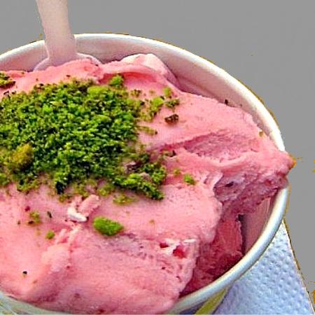 #5 Dondurma. Es Krim lezat yg berasal dari Turki ini terbuat dr bahan susu, gula, krim, dan mastic