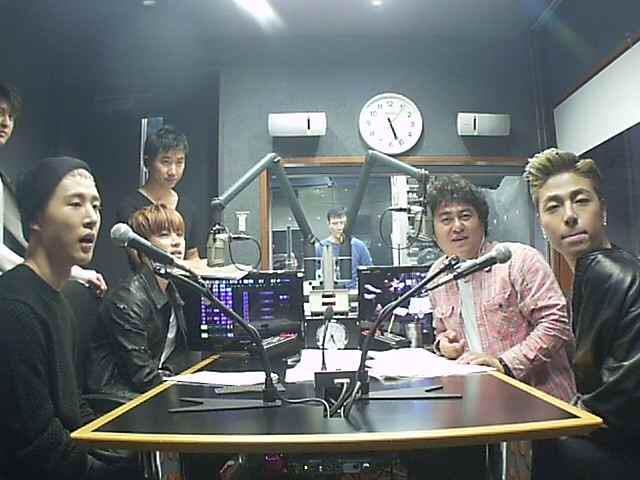 27JINERS's tweet photo. [161011]
FM福岡 Hyper Night Program
GOW！
▷https://t.co/DrBnSG0s2d
※音声のみです！

TALK >>>>>>> DUMB＆DUMBER
(画像…ジュネくんごめんなさい💦) https://t.co/176JenPwX8