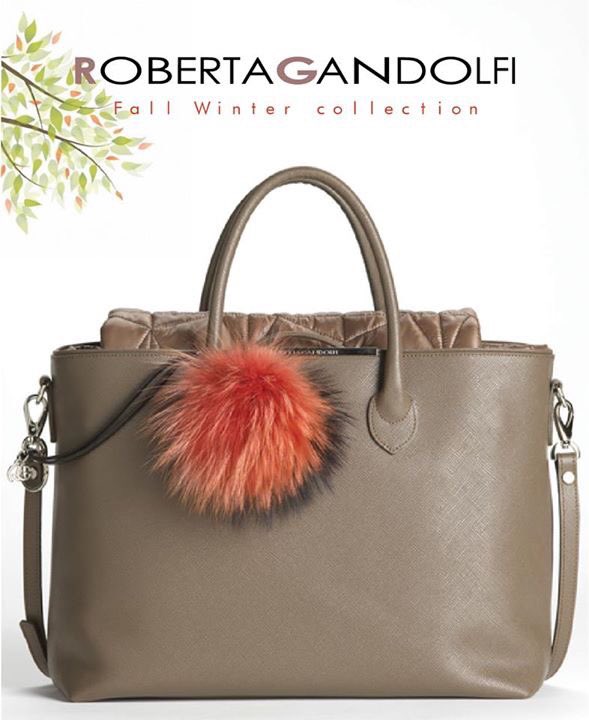 RGhandbags's tweet photo. Camel color simply #chic #robertagandolfi #luxury #madeinitaly #bags #fw1617 #musthave discover #rgworld on https://t.co/qd5ZsVrUZq https://t.co/0XqoTHZxZi
