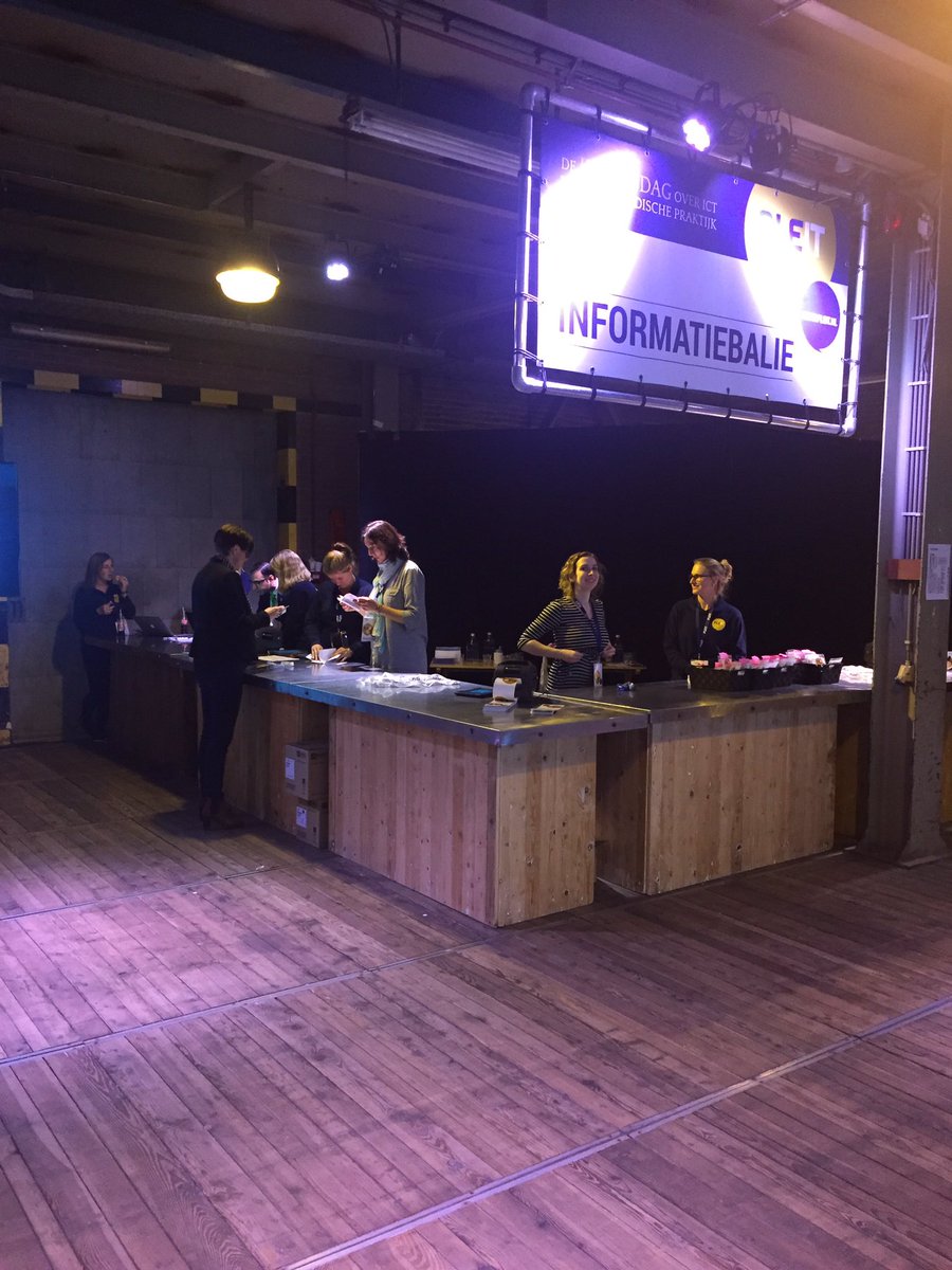 azavista's tweet photo. @LexxynGroep We zijn blij om Lexxyn te ondersteunen met hun schitterende event @Pleit2016 #pleit2016 #onsitecheckin https://t.co/CKarFBkSJ8