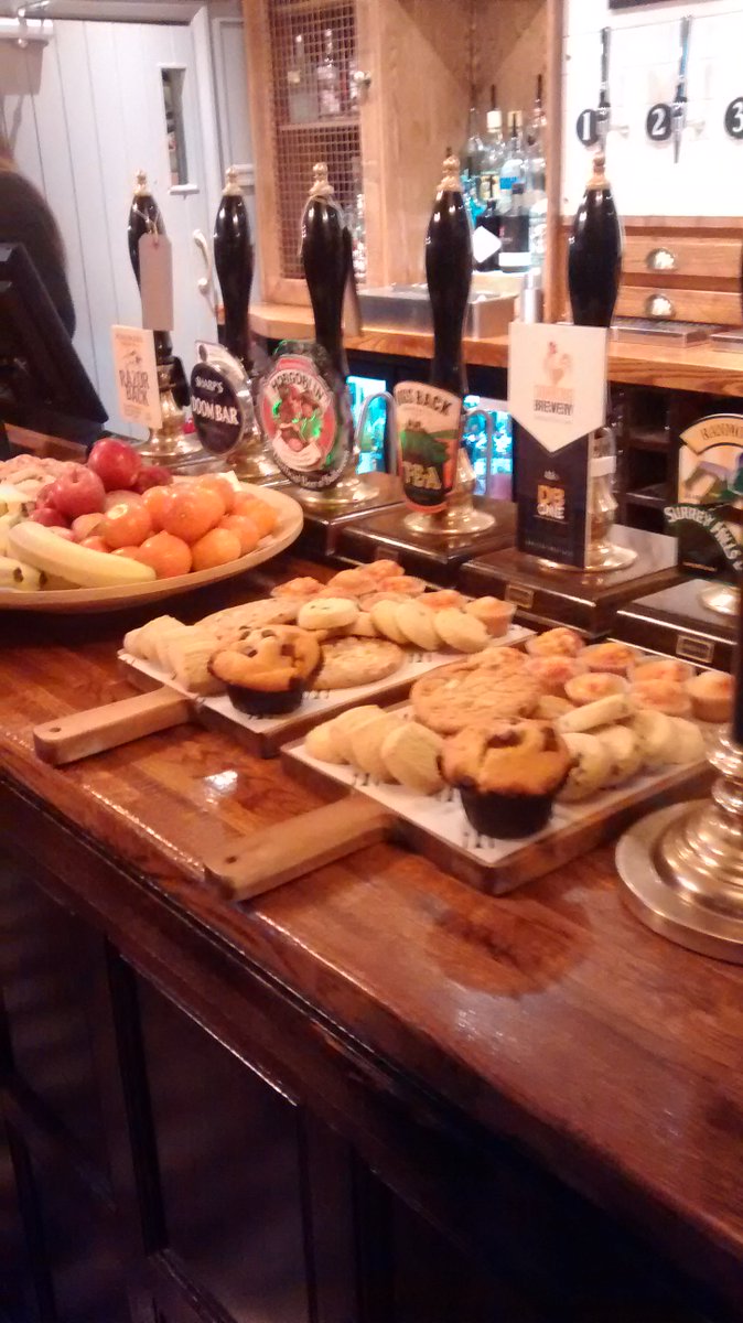 ExperienceGford's tweet photo. Fab Engage Guildford Networking meeting! Thanks to everyone who came along and to @ThreePigeonsGF for hosting! #Guildford #Networking #BID https://t.co/rOZ078wSyA