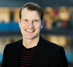 Tietoevryse's tweet photo. Svenska modebutiker kämpar med omnikanaler. Läs mer och träffa oss på #Strategitorget Retail 2017: https://t.co/wnLsIPelD5 #omnichannel https://t.co/NmRwqEcWnK