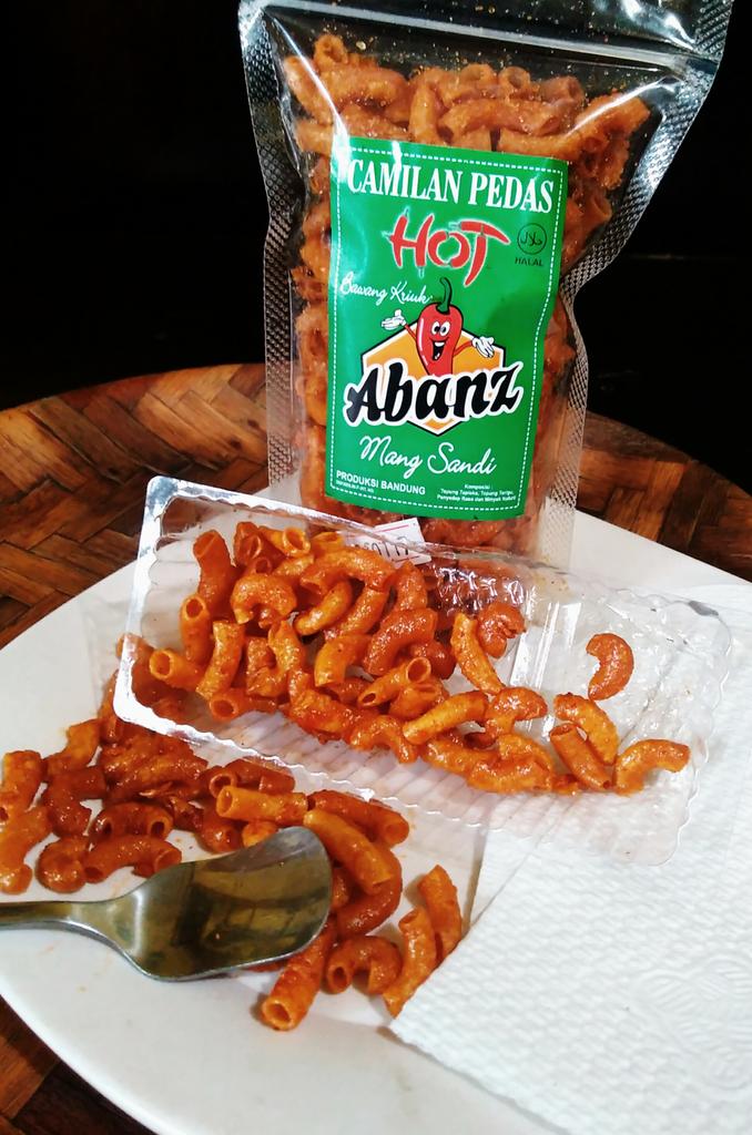 Cetar gitu .... #FilmHumorBaperSeru ....#beuh kaya abanz ini pin: 59f75779/sms/wa:08812015698 ... Sok di cek