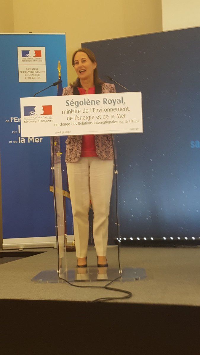 Fmassat09's tweet image. #directSR @RoyalSegolene Territoires à énergie positive au ministère de l environnement. Plus de 80 dossiers subventionnés