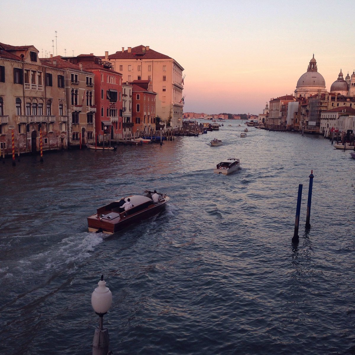 fertYlize's tweet photo. Yesterday shooting in #Venice. #filmmaking https://t.co/dQaMfgattF