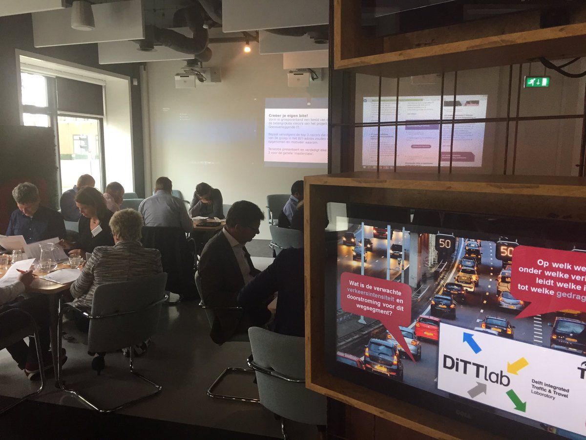 flerkje's tweet image. #ExecutiveMasterclass in volle gang. @Nederland_ICT @MinBZK