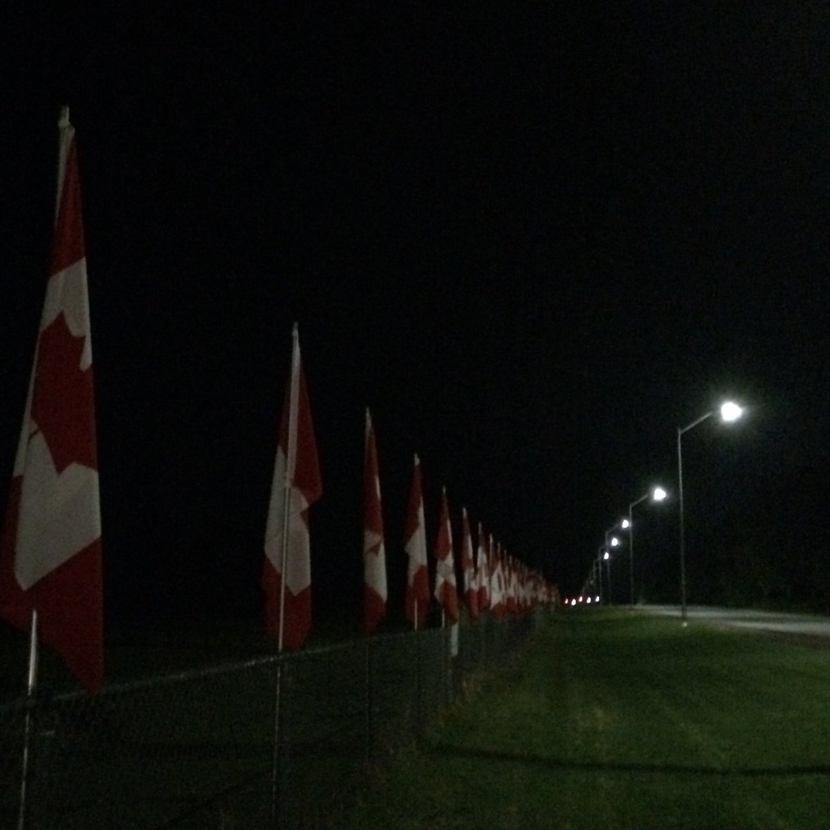 juliefossitt's tweet photo. Beautiful morning run past the @flagsofrem_ygk #ygk #ygkrun https://t.co/xPl5lcIAUj