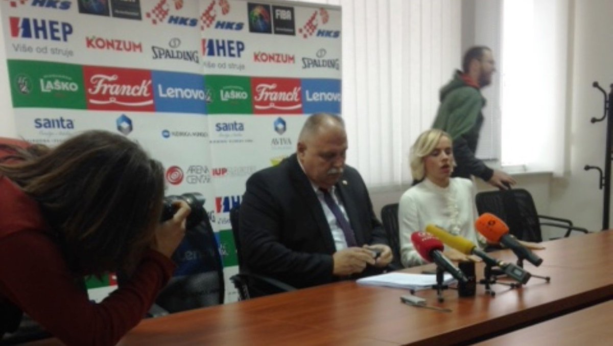 #Šuker:"Ne znam zašto nemam podršku Upravnog odbora" Više u #SportskeMinute u #DnevnikNoveTV. <a href="/novahr/">Nova TV</a>