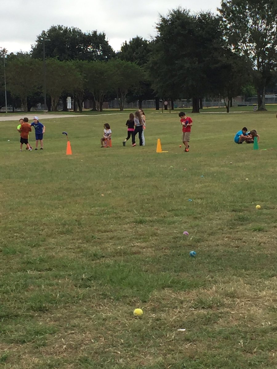 keithelePE's tweet photo. With Sock Hop practice Health has gone golfing! #fourrrr #bekeith #keithelepe #play https://t.co/pzSDPEhg8E