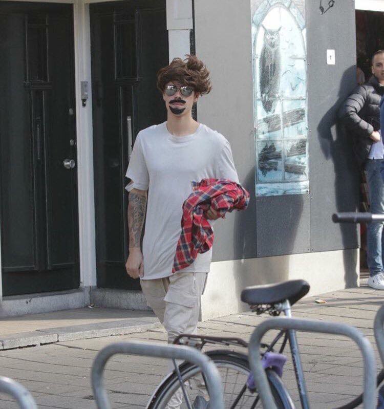 Im still crying at this 😂😂😂 honestly only justin