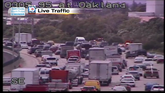 Crash on I-95 SB at Oakland Park blvd  #traffic https://t.co/zAwXV7pqvT