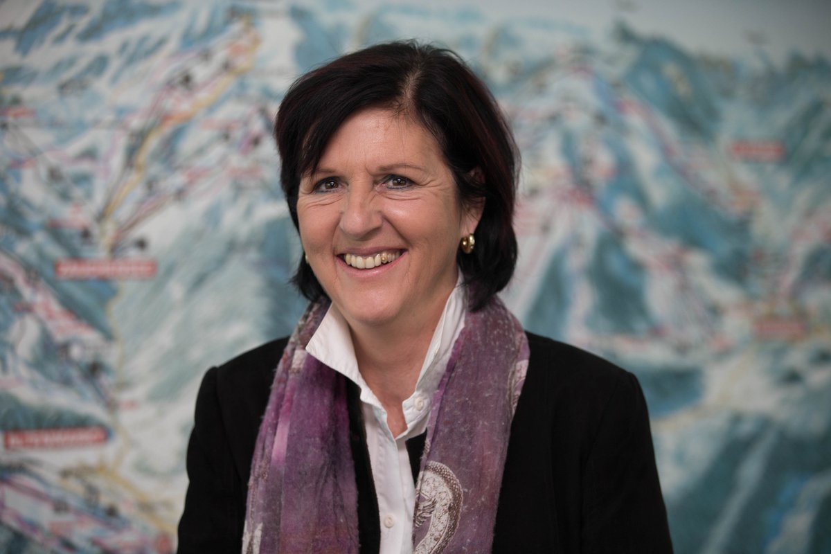 #skiamadé Präsidentin Veronika Scheffer im #Chefinnengespräch über verwöhnte Gäste, Wettrüsten und #Nachhaltigkeit. #womeninbusiness