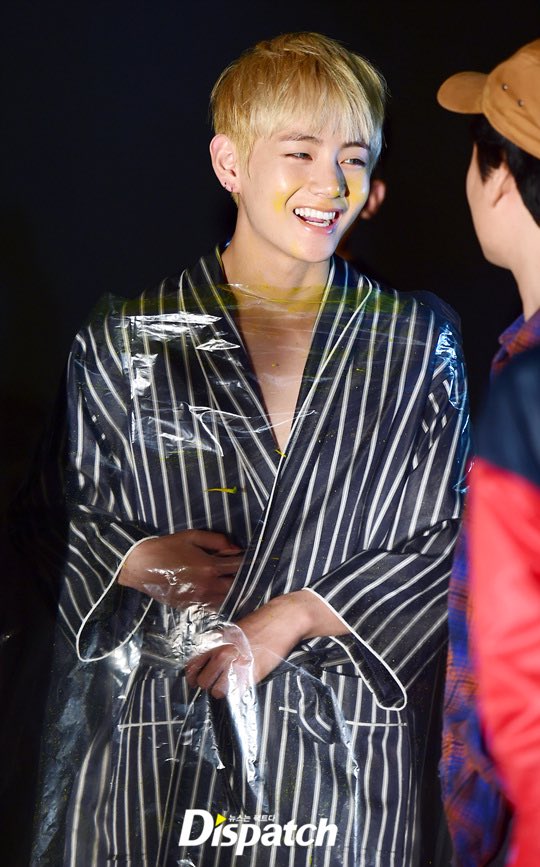 [스타캐스트] "이 소년에 유혹됐어"…'BTS'의 5가지 그림자 #방탄소년단 #WINGS #피땀눈물 <a href="/BTS_twt/">방탄소년단</a>