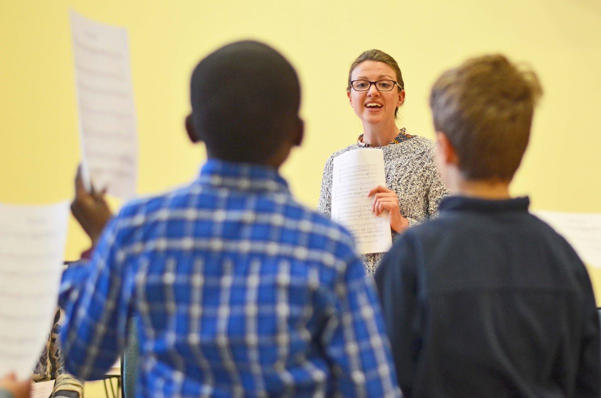 natyouthchoir's tweet photo. Got what it takes to train and inspire outstanding young singers on our residential courses? Get in touch! https://t.co/H4XXs0PRFW https://t.co/5GqYKciA7m