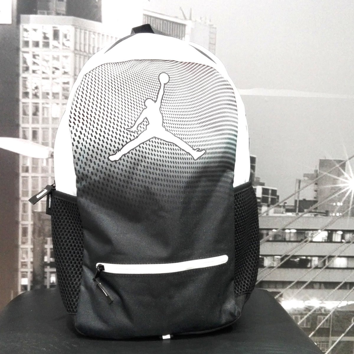 jordan daybreaker backpack