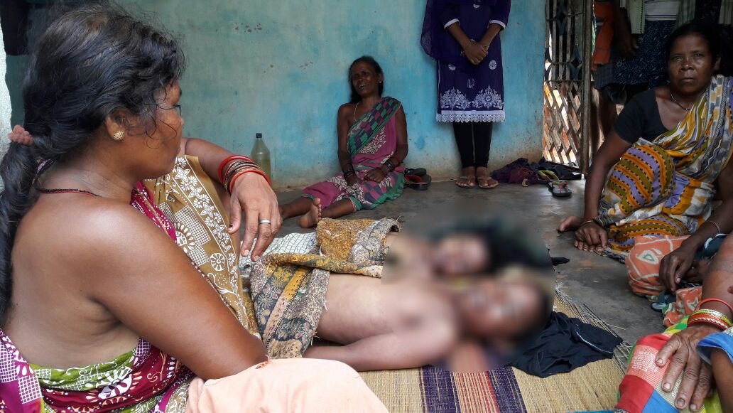 OdishaReporter's tweet photo. #Odisha #Pallahada ପାଲଲହଡ଼ା: ପୋଖରୀରେ ��ୁଡି ଦୁଇ ଭାଇ ମୃତ
https://t.co/hogUM7V99V https://t.co/jrez7XI0wY