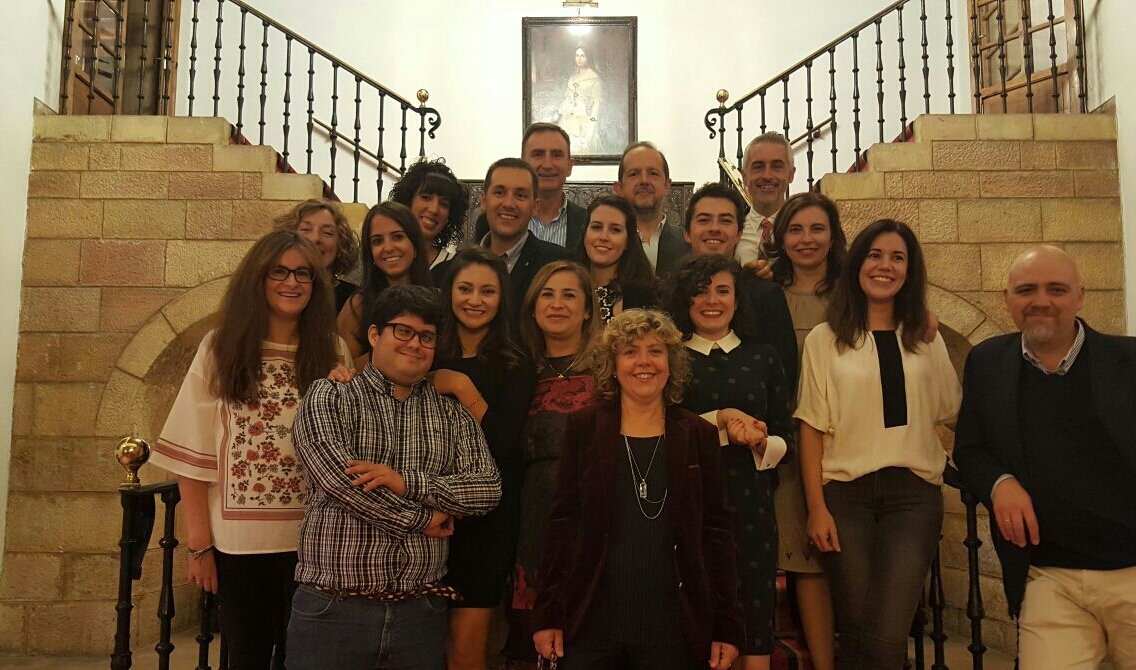 ManuelGorostidi's tweet photo. Los nefrólogos del HUCA y el resto del Comité Organizador esperamos que hayáis tenido una feliz estancia en Oviedo @SENefrologia #Senefro16 https://t.co/DpW7FDBNrK