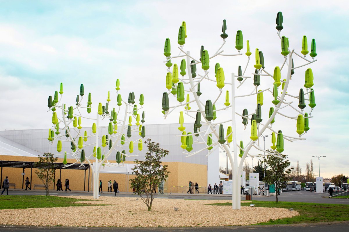 A new kind of fake tree has spinning leaves that can generate wind power for your house #windpower #trees

read.bi/2dYlgCk