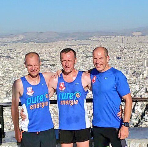 PureEnergieNL's tweet photo. Échte @PureEnergieNL voor Gerard Koning, Arie Froberg en John Roring bij de #spartathlon in Athene #246km! #kanjers https://t.co/wIhs7jhjnp