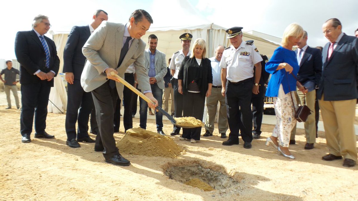 interiorgob's tweet photo. Arranca la construcción de la nueva Comisaría de @policia de #Jerez. Está previsto que las obras duren dos años https://t.co/wfLC8zP718