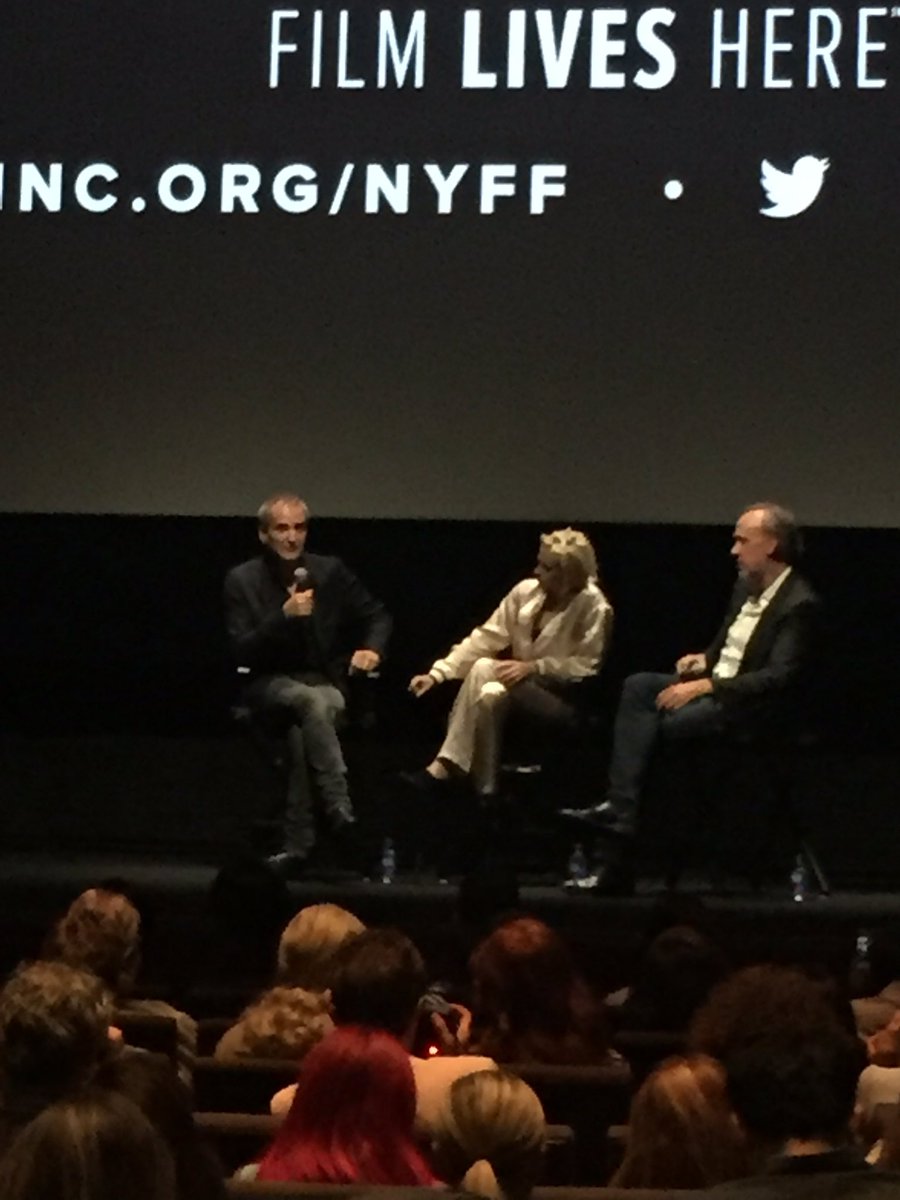 Jenni_Bolt's tweet photo. What an amazing night!!#PersonalShopper #NYFF54 #KristenStewart https://t.co/sRLe2UI3IA