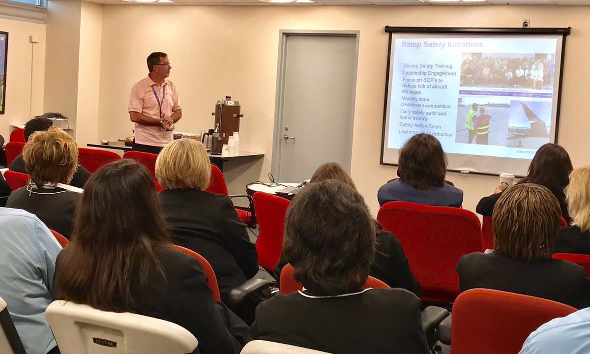 MikeCklamovski1's tweet photo. @weareunited Nice Start to our day hearing from departments leaders -Doing Simple Better -from the best Airport in the world ORD Strong. https://t.co/dvMNncsi58