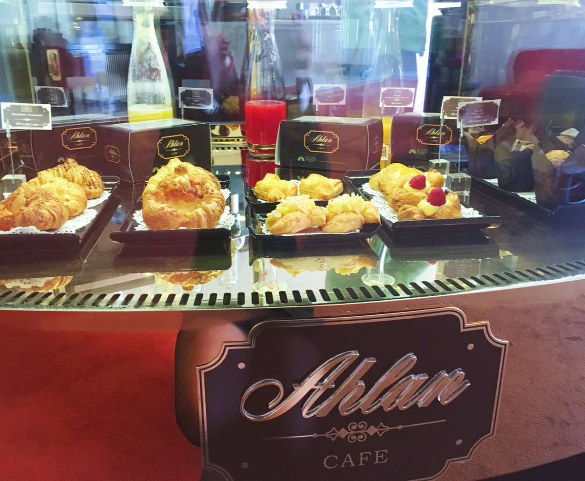 ECrystalHotel's tweet photo. pastries, glorious pastries are available in Ahlan Cafe! ๐๐ป๐ช#TuesdayTreat #AhlanCafe #WithYouInMind https://t.co/d3ttmwGFxQ