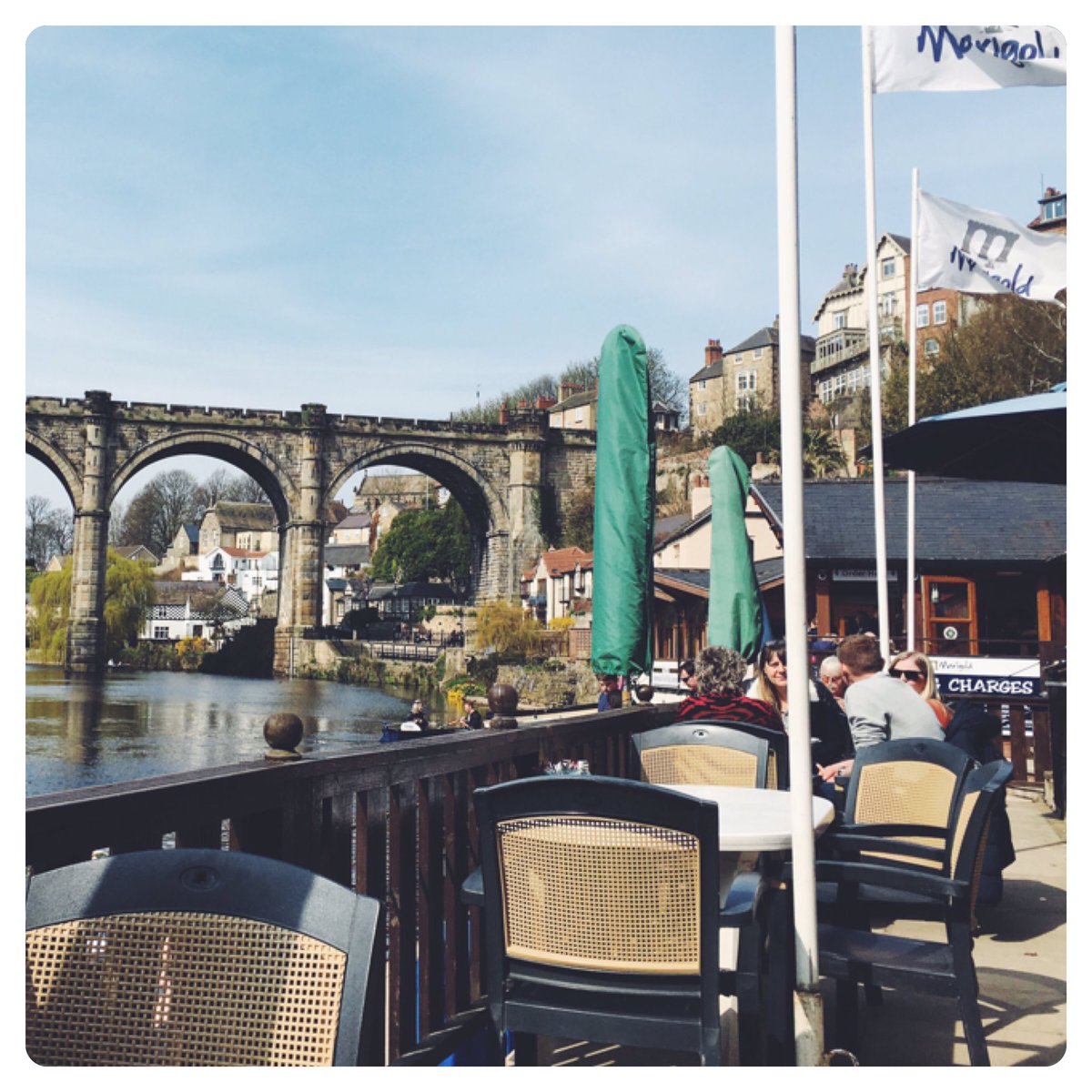 I hope it's a beautiful day back in Yorkshire! I'd love to be walking my dogs and sipping a coffee by the Knaresborough river right now ☕️