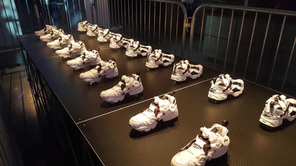 SLAMonline's tweet photo. Checking out Reebok's pop up shop in midtown Manhattan, open today at 4. The shop celebrates the release of the Overbranded InstaPump Fury. https://t.co/ss86PqscZF