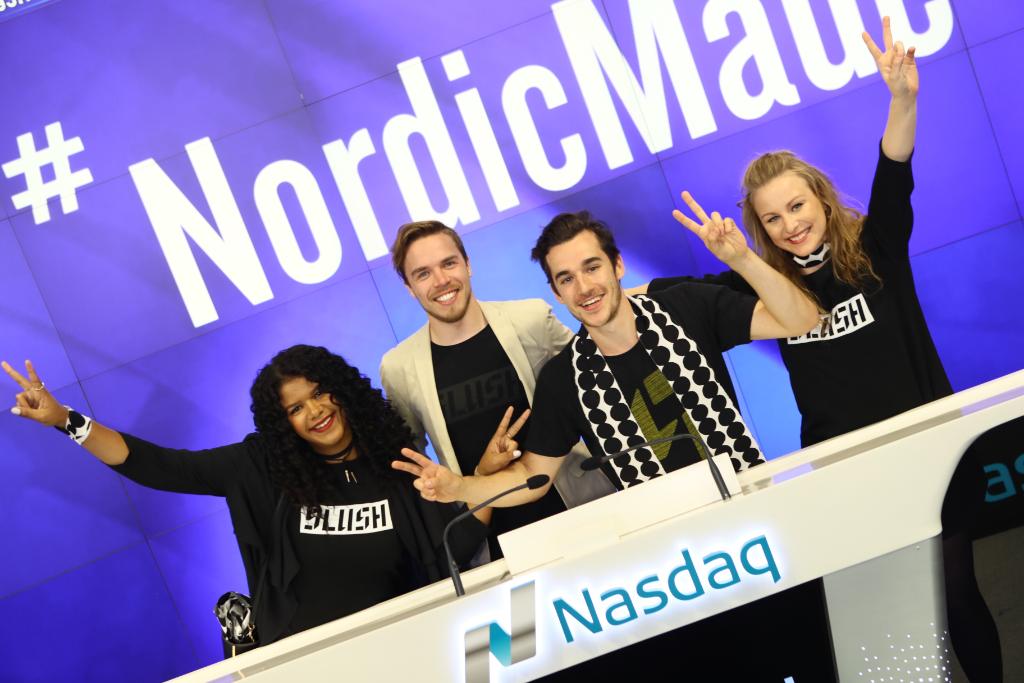 NasdaqExchange's tweet photo. .@SlushHQ #NordicMade rings the Nasdaq Opening Bell!🔔  #Slush16 #CPHFTW  @startuplife_fi https://t.co/Id4xJmxus6