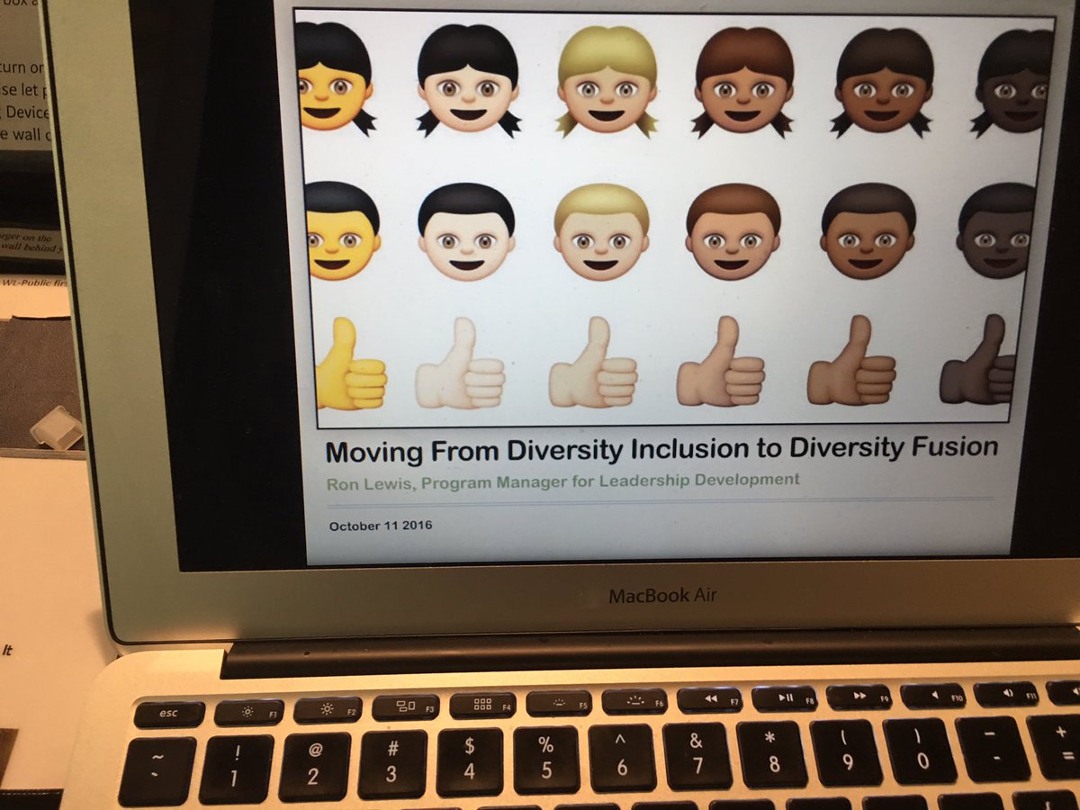 DrRonspeaks's tweet photo. We are about to get started...another day of #diversity #talk with @PurdueAg! @pgib1 @marthamartin @StaceySmith14 #leadership #passion https://t.co/fyy3teNrxw