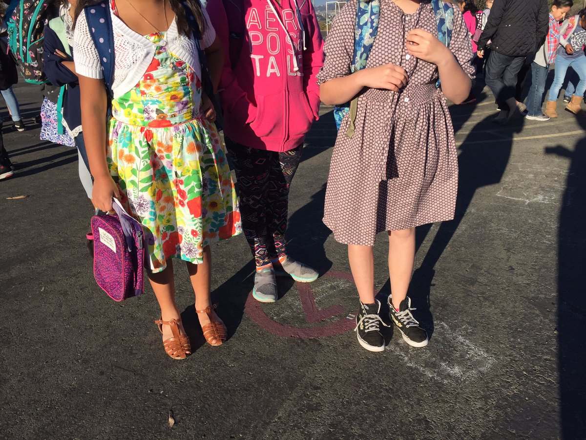 GabrielChilcott's tweet image. Picture day is the best! #BeeSharp check out the orange leather piping, gingham, and translucent red. You go MV!