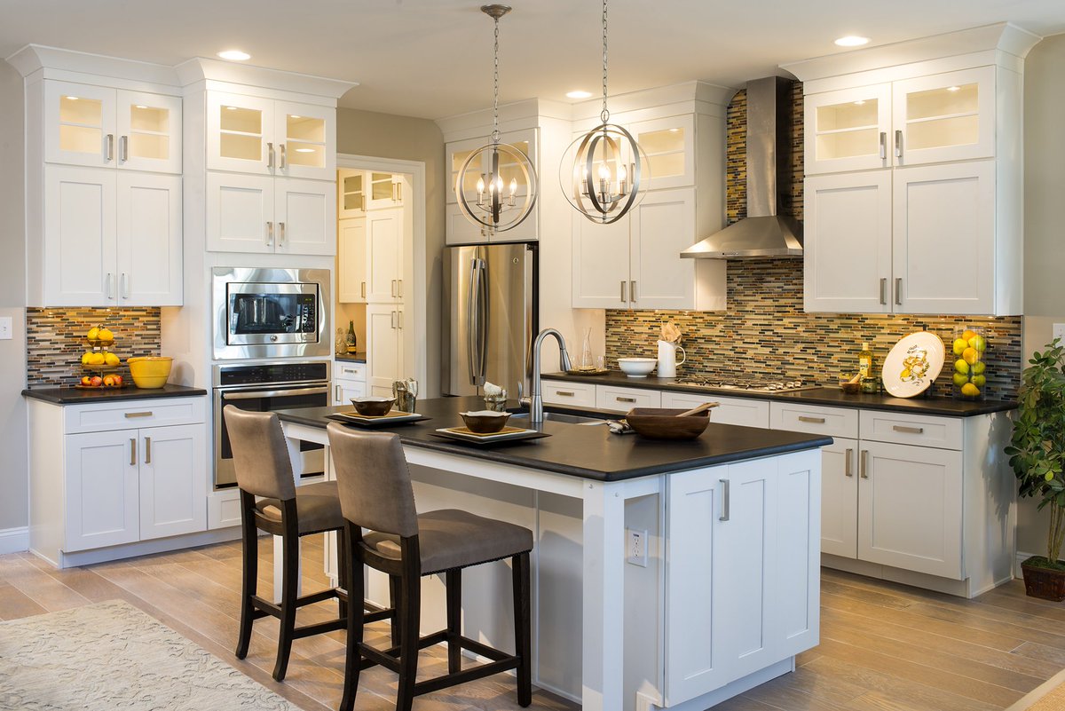 jeffrutt's tweet photo. Owning a #new #home can be overwhelming, learn what you should have in stock to make the tranisition easy: https://t.co/nDVkZ0GbnE https://t.co/bVruaDQk58