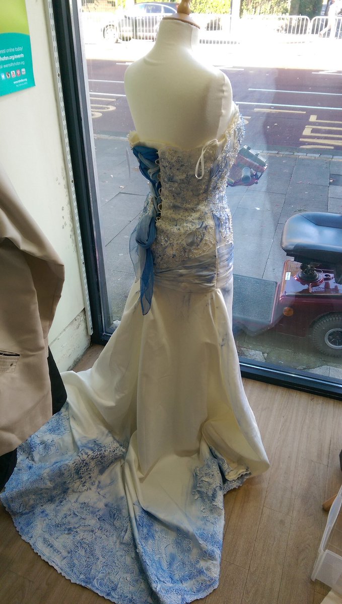 natt12321's tweet photo. Looking to be Halloween Bride? OOAK Halloween costumes @tyhafan Swansea! #upcycling https://t.co/uF5dPK7YnF