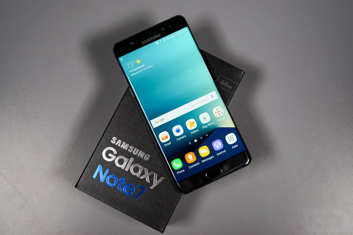 droid_life's tweet photo. It’s Over: Samsung Kills Off the Galaxy Note 7 for Good - #galaxynote7 #android https://t.co/VOy7DGzQ2b https://t.co/J7r0Ih6Mx3