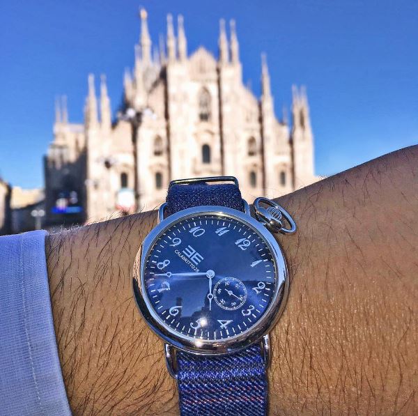 calabritto28's tweet photo. #bluesky with Classic Q Blu watch 42mm + #Sartorialstrap, #woolmade ROVERE
available online at https://t.co/mLA2Km7imr
#contemporaryelegance https://t.co/B0JvF5RCsS