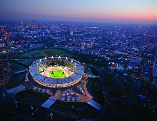 Neue Ausstellung über Stadien im Olympischen Museum Lausanne ab 13. Oktober goo.gl/UBY0cS <a href="/MySwitzerland_d/">Schweiz Tourismus</a> @regionduleman