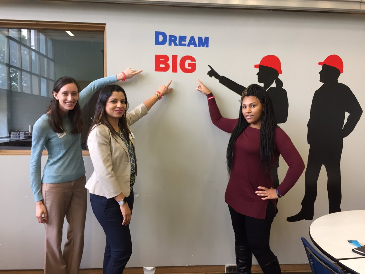 Prasanna_Angle's tweet photo. One Choice Presentation at Cody HS with College Advisor MS.Brooklyn Isbell and Cedarville Univ Chelsae Heinze APPE Rotation #Big Dream!! https://t.co/QeRmZc3P5m