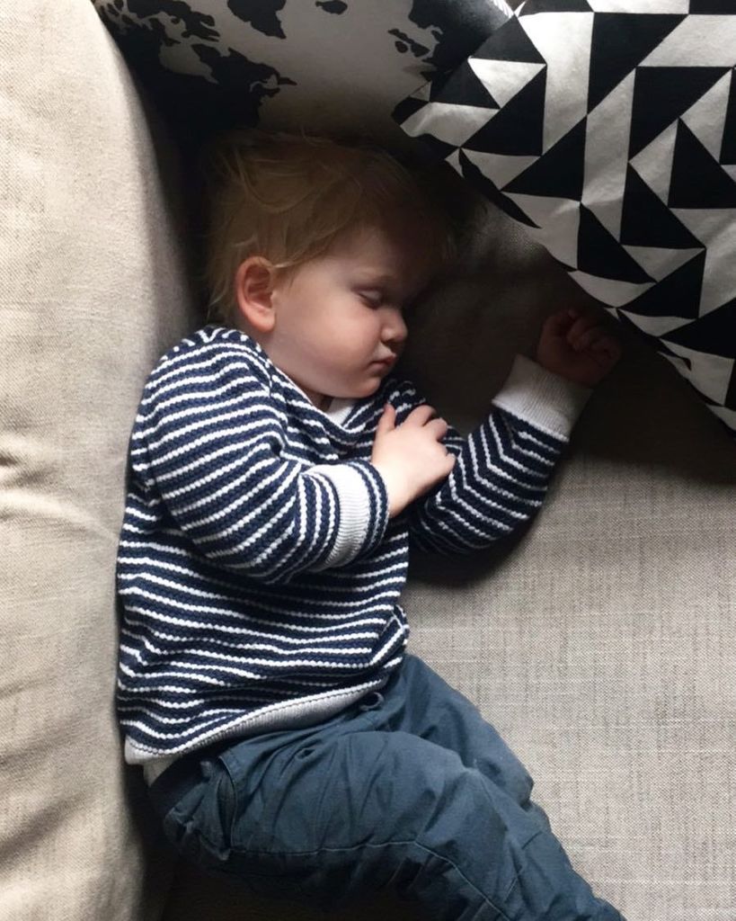amyannerose's tweet photo. Sleepy butter bean ❤️ https://t.co/yMs7F9ovjg