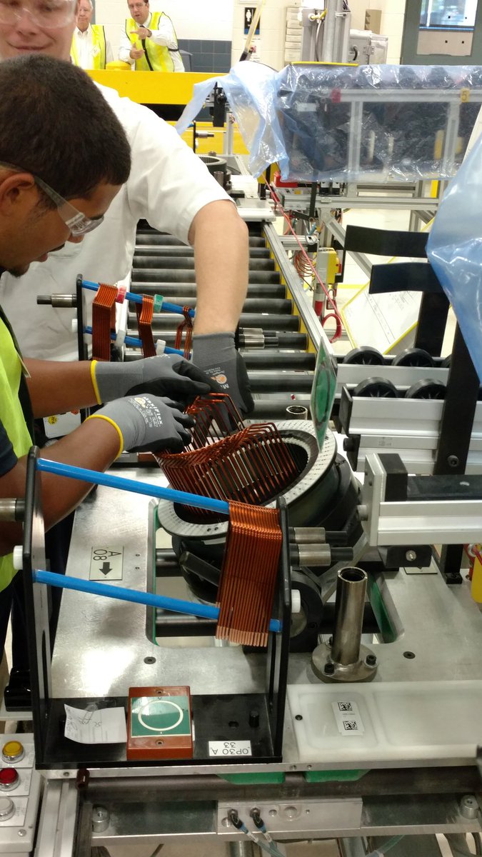 Mr_Blizzard_PHS's tweet photo. DHS making electric motors. @GM @DundalkHigh @DDance_BCPS @RMIofMaryland https://t.co/7ttPwfjBr6