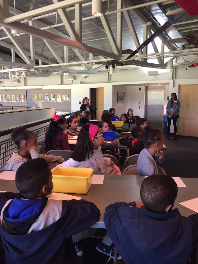 orgANNEizedKaos's tweet photo. @RollingTerrace 3rd graders @FieldofFirsts CP Aviation museum learning about history of airplanes! #fieldtrip #collegepark https://t.co/s5idbEu98r