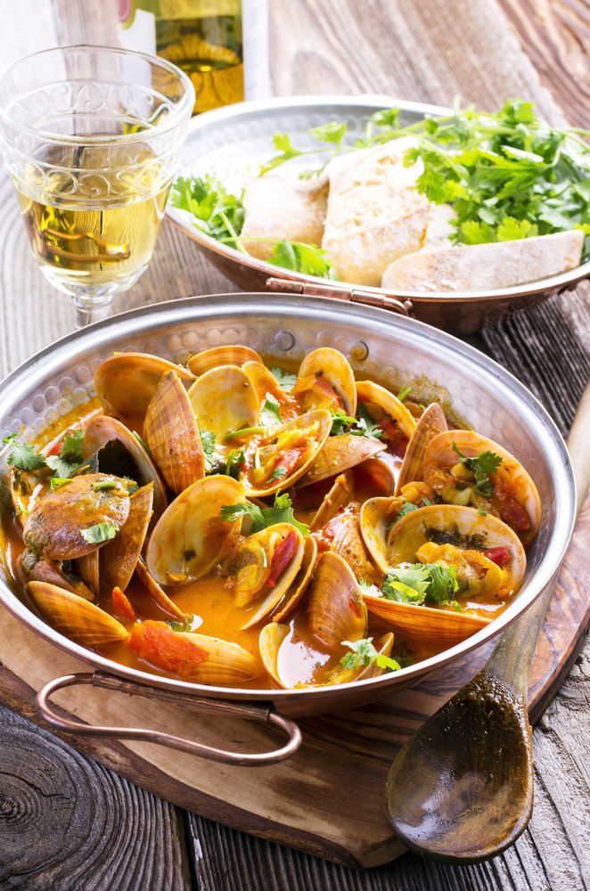 Chefter_ATL's tweet photo. Learn a little history about the classic Bouillabaisse dish. Connect with a #chef for extra help! #Chefter #foodie
https://t.co/10zBHcp8pj https://t.co/AUhxhdWVYu