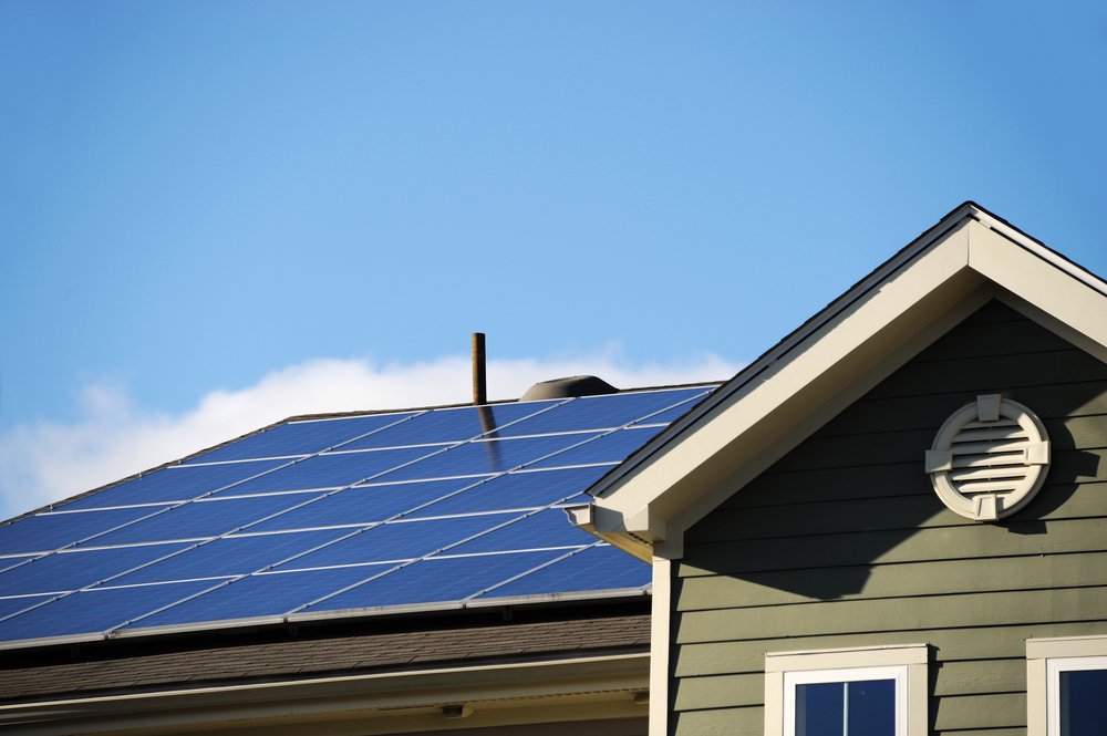 austinenergy's tweet image. Warning! Please be wary of door-to-door &amp;amp; telephone #solar installation scams. Several reported in #Austin lately: bit.ly/2dIkXwI